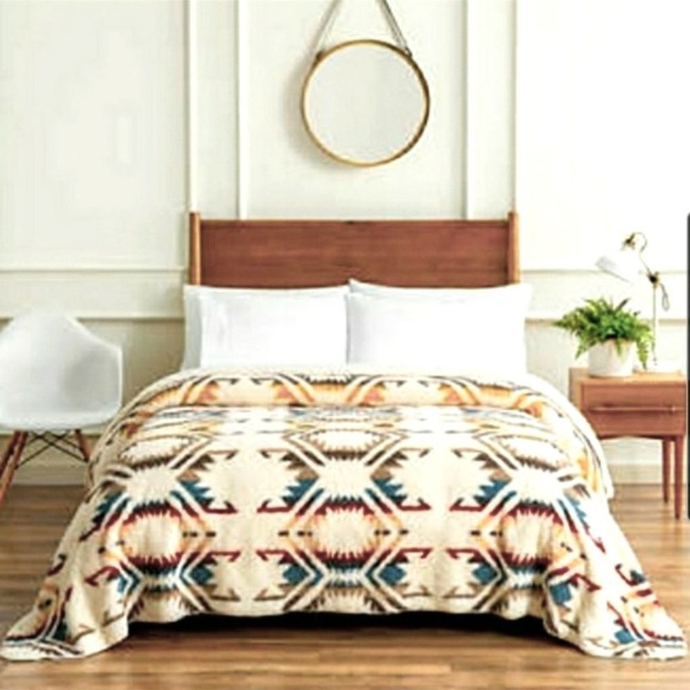 Queen Pendleton Sherpa Blanket Sands Southwest